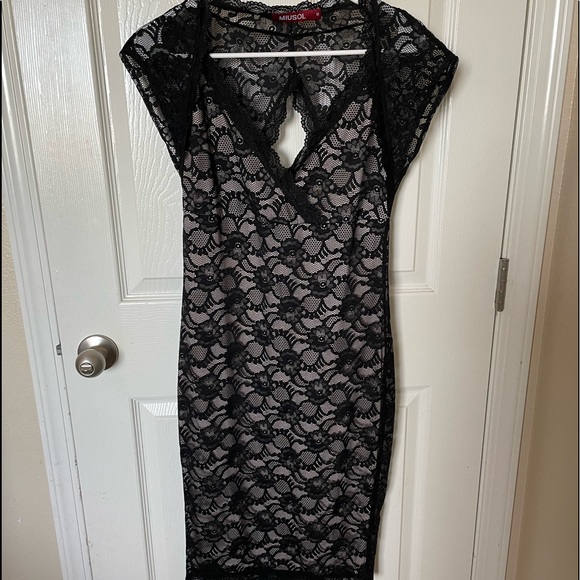 Miusol Cocktail Dress Deep V Tank Lace Floral Size M - Picture 2 of 8